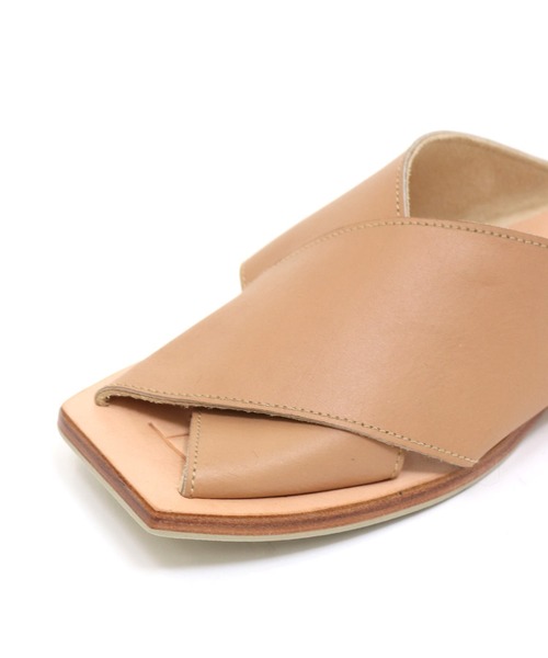 DRESSLAVE（ドレスレイブ）の「JAMES SMITH /poseidon slide(クロスベルトフラットサンダル)（サンダル・レディース・ベージュ/ブラック・38/37）」の11枚目の写真