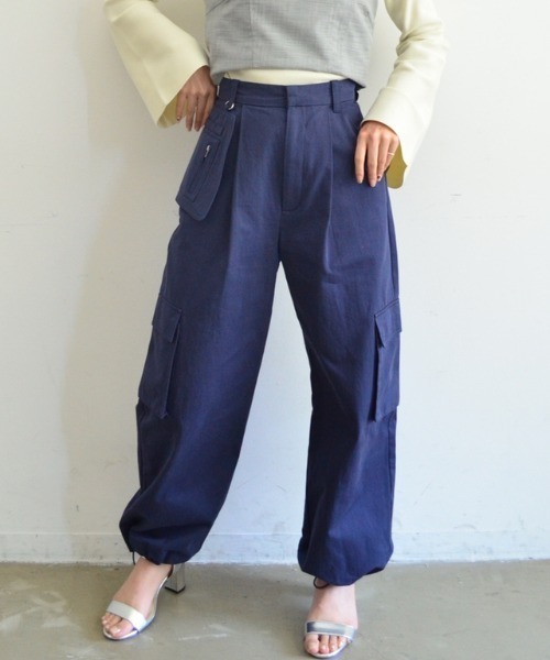 THE YOn（ザヨン）の「取り外しウエストポケット付カーゴパンツ（カーゴパンツ・レディース・カーキ/ベージュ/ネイビー・SMALL/MEDIUM）」の18枚目の写真