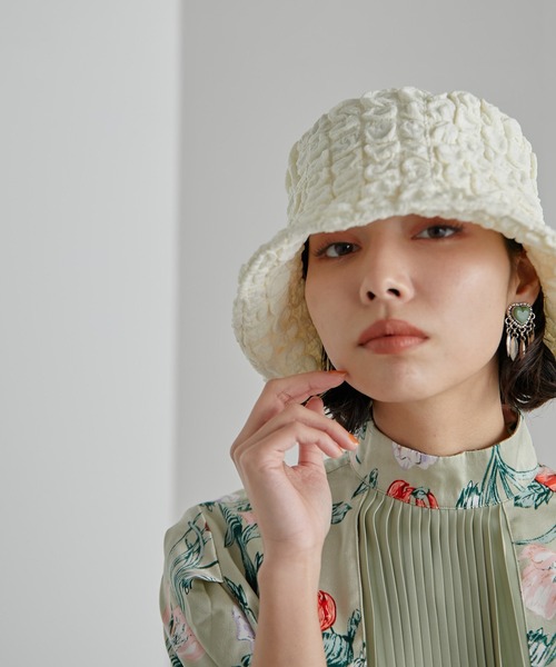 ear PAPILLONNER(イアパピヨネ)の「【SUM1 STYLE(スミスタイル)】ワッフル風バケットハット(ハット・レディース・ホワイト/ブラック・FREE)」の11枚目の写真