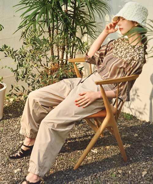 ear PAPILLONNER(イアパピヨネ)の「【SUM1 STYLE(スミスタイル)】ワッフル風バケットハット(ハット・レディース・ホワイト/ブラック・FREE)」の10枚目の写真