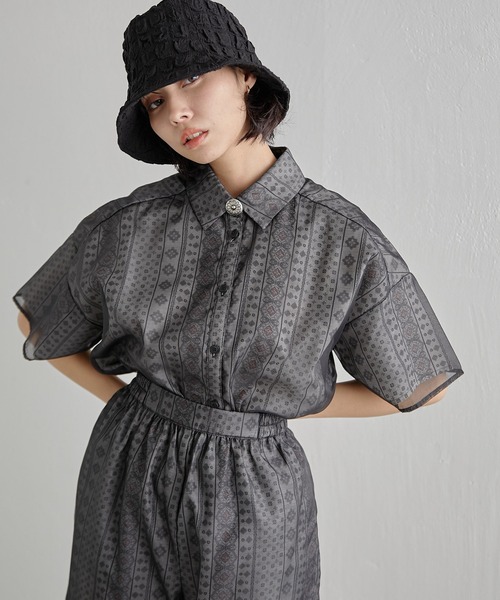 ear PAPILLONNER(イアパピヨネ)の「【SUM1 STYLE(スミスタイル)】ワッフル風バケットハット(ハット・レディース・ホワイト/ブラック・FREE)」の14枚目の写真