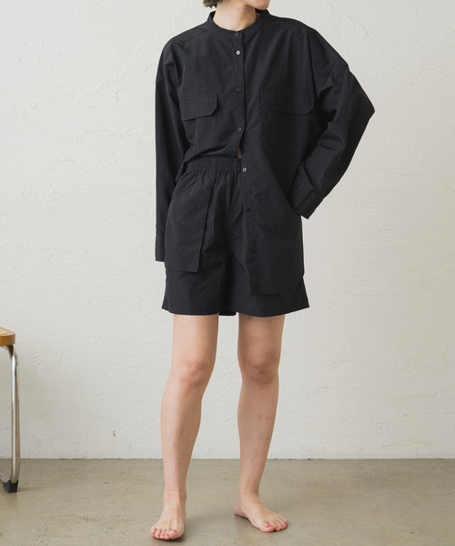 earthy（アーシー）の「【撥水/速乾】ナイロンスリットシャツ（シャツ/ブラウス・レディース・オレンジ/ベージュ/ブラック/オフホワイト・FREE）」の18枚目の写真