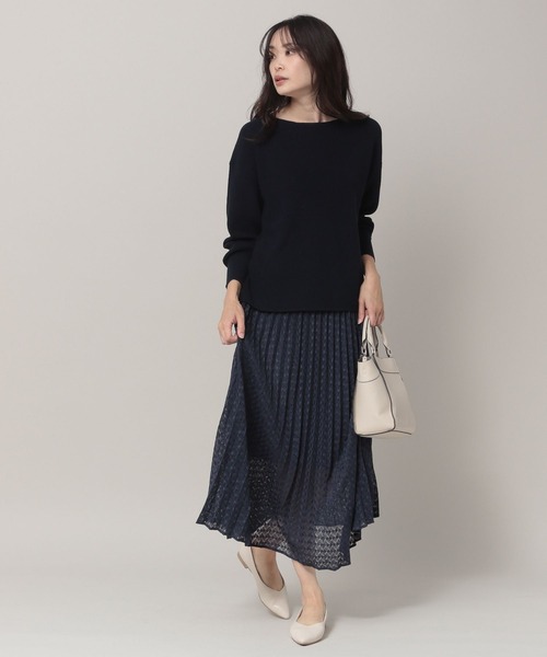 Elura(エルーラ)の「抜け感ボートネックニット(ニット/セーター・レディース・ホワイト/ネイビー・MEDIUM/LARGE)」の10枚目の写真