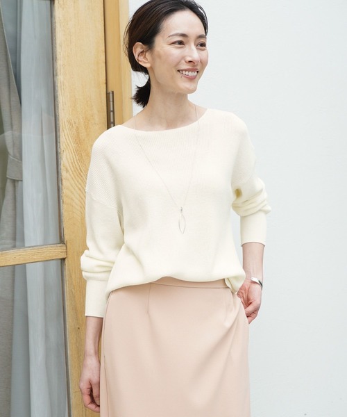Elura(エルーラ)の「抜け感ボートネックニット(ニット/セーター・レディース・ホワイト/ネイビー・MEDIUM/LARGE)」の13枚目の写真