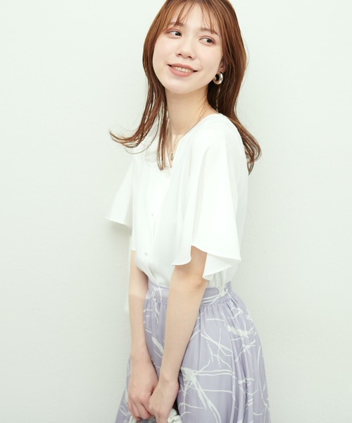 natural couture（ナチュラルクチュール）の「ちびパール釦フレア袖ブラウス（シャツ/ブラウス・レディース・ネイビー/オフホワイト/サックスブルー/グレイッシュベージュ/グリーン/イエロー/ピンク系その他/ミント・FREE）」の10枚目の写真