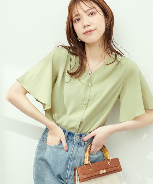 natural couture（ナチュラルクチュール）の「ちびパール釦フレア袖ブラウス（シャツ/ブラウス・レディース・ネイビー/オフホワイト/サックスブルー/グレイッシュベージュ/グリーン/イエロー/ピンク系その他/ミント・FREE）」の17枚目の写真