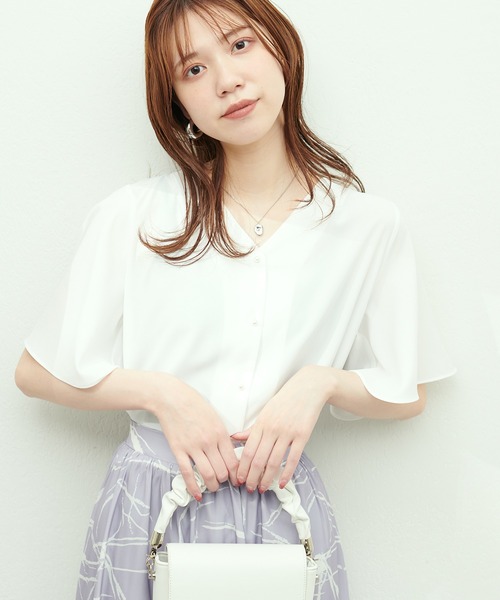 natural couture（ナチュラルクチュール）の「ちびパール釦フレア袖ブラウス（シャツ/ブラウス・レディース・ネイビー/オフホワイト/サックスブルー/グレイッシュベージュ/グリーン/イエロー/ピンク系その他/ミント・FREE）」の9枚目の写真