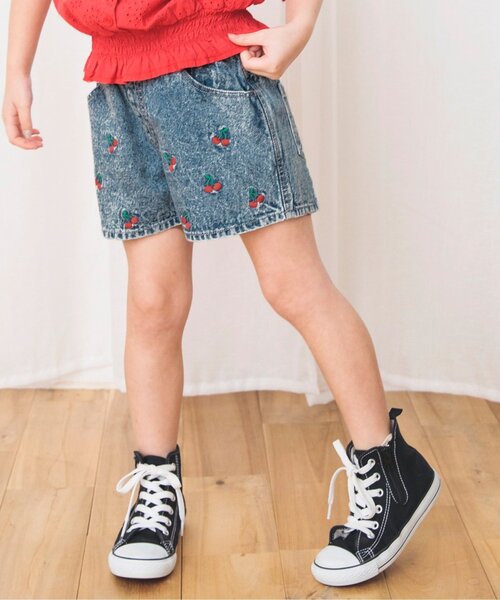 BREEZE(ブリーズ)の「刺繍デニムショートパンツ(デニムパンツ・キッズ・ブルー/ブラック/サックスブルー・140/130/110/120/80/100/90)」の1枚目の写真