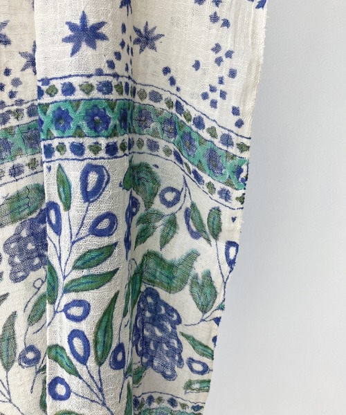 AS KNOW AS plus（アズノゥアズプラス）の「透かしてエスニックストール（ストール/ショール・レディース・イエロー系/オレンジ系/ブラウン系/パープル系/ブルー系・FREE）」の15枚目の写真