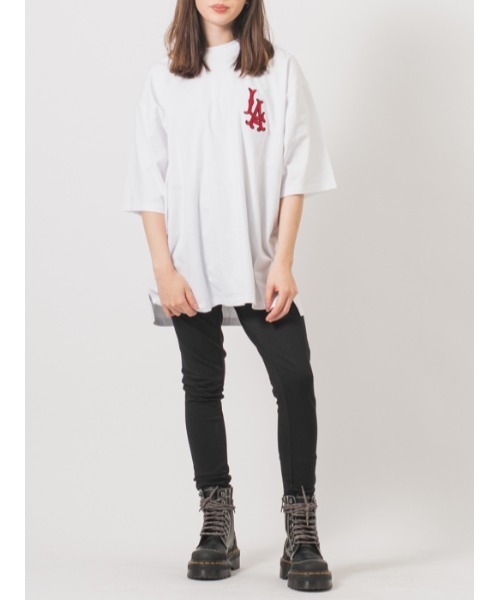 RE730（アールイーセブンサーティー）の「RE730 ロゴ刺繍半袖BIGシルエットTシャツ（Tシャツ/カットソー・メンズ・イエロー/オフホワイト/ターコイズブルー/ブラック・MEDIUM/LARGE）」の9枚目の写真