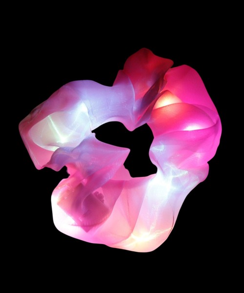 Catherine Cottage（キャサリンコテージ）の「【ZOZO限定】光るオーガンジーシュシュ（シュシュ・レディース・ピンク/パープル/イエロー/ローズ/ブルー・FREE）」の5枚目の写真