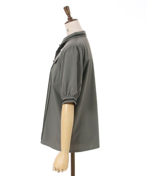 axes femme（アクシーズファム）の「ミリタリー風タイ付ブラウス（シャツ/ブラウス・レディース・カーキ/ベージュ/ホワイト・MEDIUM/LARGE）」の18枚目の写真