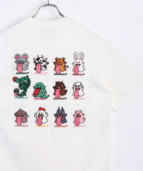 GRAF&WU(グラフアンドユー)の「GRAF&WU グラフアンドウー 12BOOGHOST 半袖プリント 刺繍 Tシャツ(Tシャツ/カットソー・メンズ・ブラック/オートミール/ブラック系その他/ネイビー/ホワイト系その他/ホワイト/ブラック系その他2/ベージュ系その他/グリーン/ベージュ系その他2/パープル/ブラック系その他4/ベージュ系その他3/ホワイト系その他2/ブラック系その他3/ブラック系その他5/ホワイト系その他3/ブラック系その他6/ホワイト系その他4/ピンク・L/XL/M)」の5枚目の写真