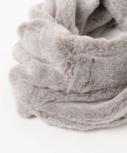 Ray BEAMS（レイビームス）の「【WEB限定】Ray BEAMS / フェイクファー スヌード（ネックウォーマー/スヌード・レディース・ブラック/グレー・ONE SIZE）」の10枚目の写真