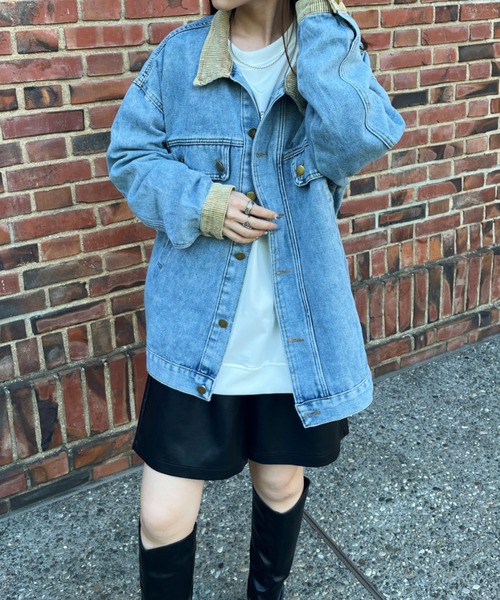 CLEA（クレア）の「コーデュロイ襟切り替え ビッグシルエット デニムジャケット（デニムジャケット・レディース・ブラック/ブルー・M/L）」の21枚目の写真