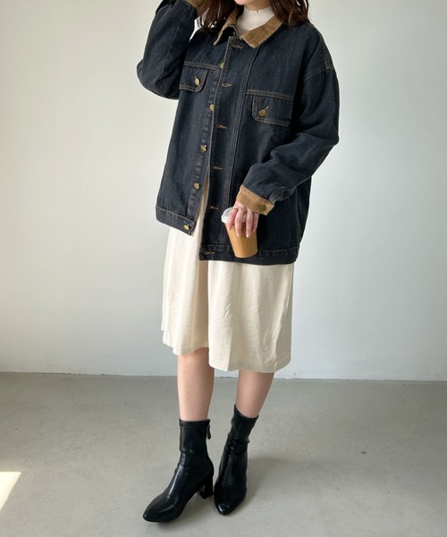 CLEA（クレア）の「コーデュロイ襟切り替え ビッグシルエット デニムジャケット（デニムジャケット・レディース・ブラック/ブルー・M/L）」の15枚目の写真