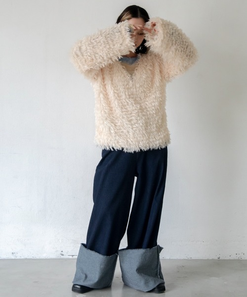 VACANCY（ヴァカンシー）の「フリンジVネックトップス（その他トップス・レディース・ホワイト/ブラック/ブルー・FREE）」の10枚目の写真