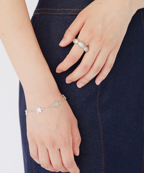 whim（ウィム）の「Flower base Stone embed ring（リング・レディース・シルバー/ゴールド・9/13）」の21枚目の写真