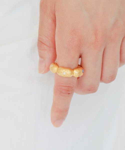 whim（ウィム）の「Flower base Stone embed ring（リング・レディース・シルバー/ゴールド・9/13）」の18枚目の写真