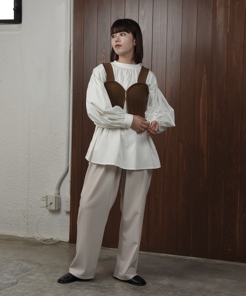 lawgy（ラウジー）の「front hook knit bustier / フロント