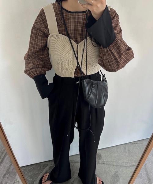 lawgy（ラウジー）の「front hook knit bustier / フロント