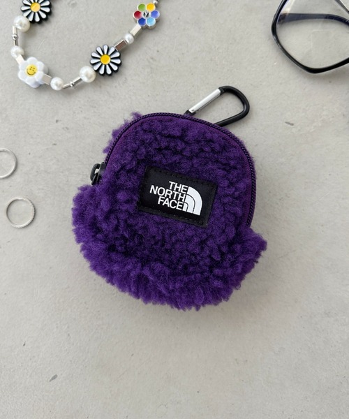 THE NORTH FACE（ザノースフェイス）の「国内未発売 THE NORTH FACE(ザ・ノースフェイス)/スクエア型 ボア ミニポーチ コインケース/POUCH MINI FL（ポーチ・レディース・チャコールグレー/アイボリー/ブラック/ライトブルー/パープル/ライトピンク/キャメル・FREE）」の5枚目の写真