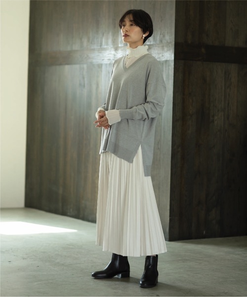 OPAQUE.CLIP（オペークドットクリップ）の「◆リラクシーVネックニット【洗濯機洗い可／UVケア】（ニット/セーター・レディース・ボルドー/ベージュ系その他2/グレー/ブラック・38/40/36/42）」の15枚目の写真