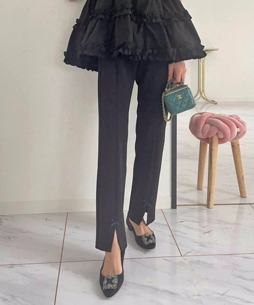 M y u（ミュー）の「美脚　リボンストレッチレギンスパンツ（その他パンツ・レディース・ブラック/ブラック系2・SMALL/ML/L/S）」の5枚目の写真