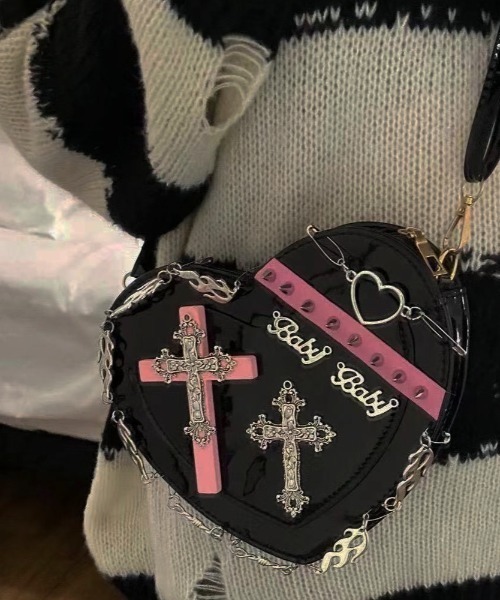 NOVESSEL（ノベセル）の「『NOVESSEL/ノベセル』クロスハートデザインショルダーバッグ【Y】【CN】（ショルダーバッグ・レディース・ブラック・FREE）」の12枚目の写真