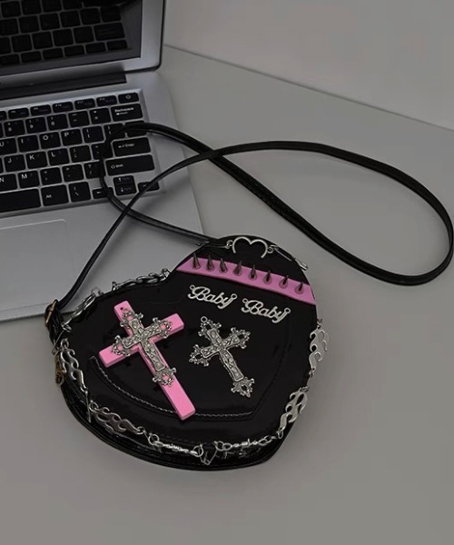 NOVESSEL（ノベセル）の「『NOVESSEL/ノベセル』クロスハートデザインショルダーバッグ【Y】【CN】（ショルダーバッグ・レディース・ブラック・FREE）」の6枚目の写真