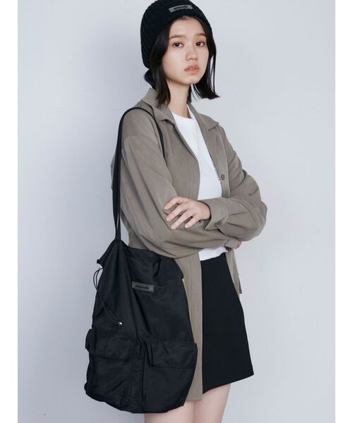 EMODA（エモダ）の「テックナイロンバッグ（ハンドバッグ・レディース・グレー/ブラック・FREE）」の5枚目の写真