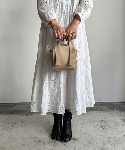 AT CREATION（アットクリエイション）の「EM:AT CREATION シスタス　2WAY　ボストンバッグ　軽量（ショルダーバッグ・レディース・カーキ/ブラック/ベージュ/ライトグレー・FREE）」の7枚目の写真