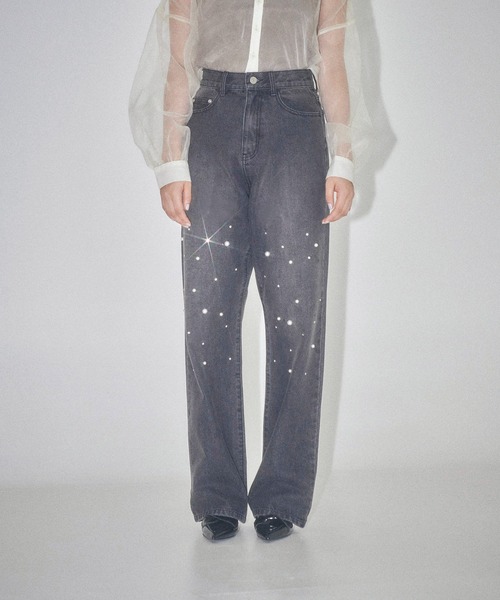 ANDGEEBEE(アンジービー)の「ビジューストレートデニム(デニムパンツ・レディース・ブラック/ブルー・MEDIUM/SMALL)」の2枚目の写真