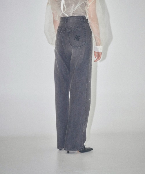 ANDGEEBEE(アンジービー)の「ビジューストレートデニム(デニムパンツ・レディース・ブラック/ブルー・MEDIUM/SMALL)」の11枚目の写真