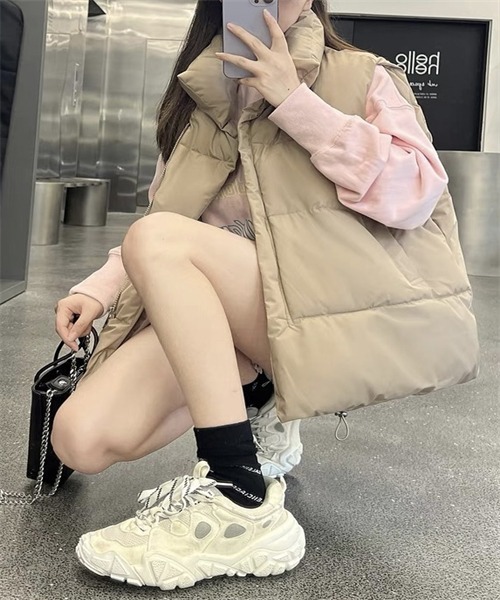 FREE STYLISTS(フリー スタイリスト)の「ダウンベスト(ダウンベスト・レディース・ブラック/カーキ/アイボリー・L/XL/M)」の15枚目の写真
