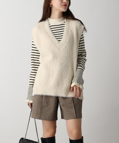 acro（アクロ）の「フェザーヤーンVネックベスト/AC3325（ベスト・レディース・アイボリー/グレー/ブラウン・ﾌﾘ-）」の2枚目の写真