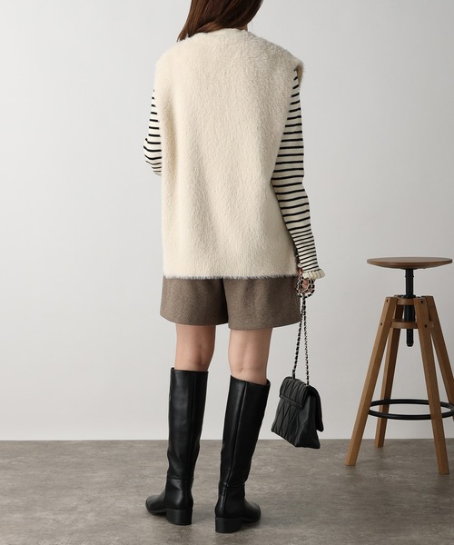 acro（アクロ）の「フェザーヤーンVネックベスト/AC3325（ベスト・レディース・アイボリー/グレー/ブラウン・ﾌﾘ-）」の5枚目の写真