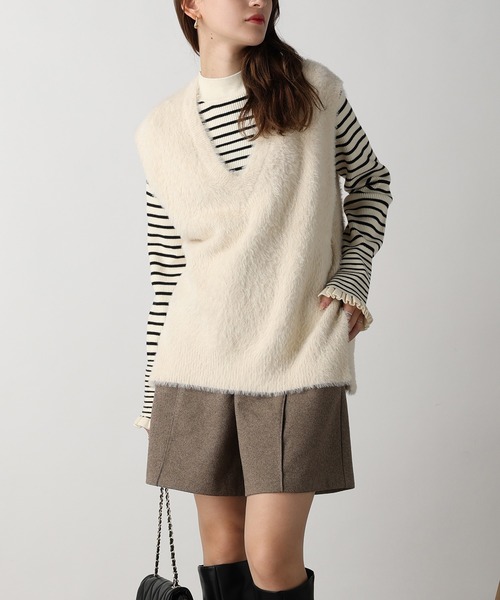 acro（アクロ）の「フェザーヤーンVネックベスト/AC3325（ベスト・レディース・アイボリー/グレー/ブラウン・ﾌﾘ-）」の6枚目の写真