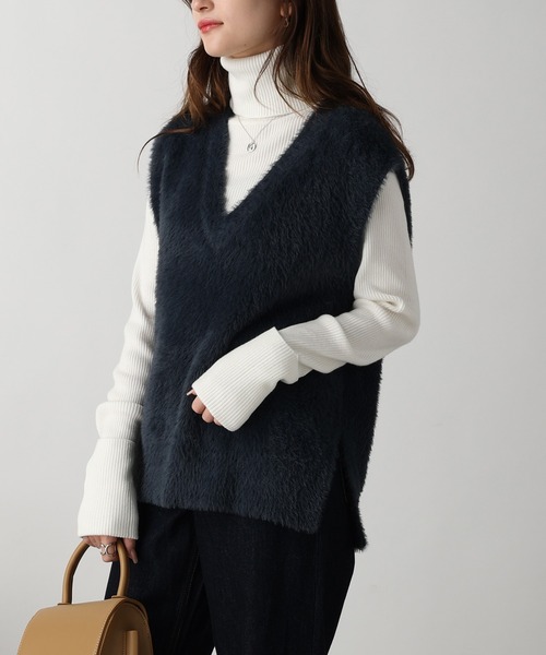 acro（アクロ）の「フェザーヤーンVネックベスト/AC3325（ベスト・レディース・アイボリー/グレー/ブラウン・ﾌﾘ-）」の12枚目の写真