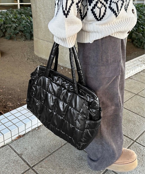 ブラック キルティング ショルダーバッグ キルティングショルダーバッグ（ショルダーバッグ） | Ober