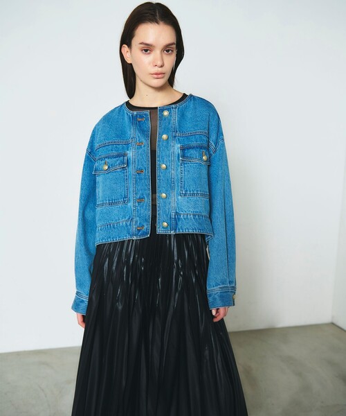 GRACE CONTINENTAL（グレースコンチネンタル）の「メタル釦デニムジャケット（デニムジャケット・レディース・インディゴブルー/ホワイト・36）」の5枚目の写真