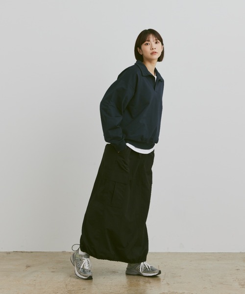 flaner(フラネ)の「Loose nylon long skirt / ルーズナイロンロングスカート(スカート・レディース・ブラック/ネイビー・MEDIUM/SMALL)」の16枚目の写真