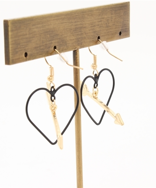 WEGO（ウィゴー）の「WEGO/ハートアローピアス（ピアス（両耳用）・レディース・レッド/ブラック・FREE）」の4枚目の写真