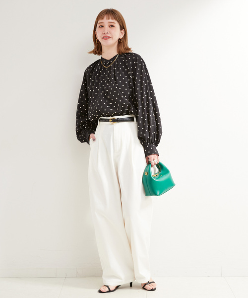 B.C STOCK（ベーセーストック）の「《追加》ドットスタンドカラーブラウス（シャツ/ブラウス・レディース・ブラック/ベージュ/カーキ・FREE）」の5枚目の写真