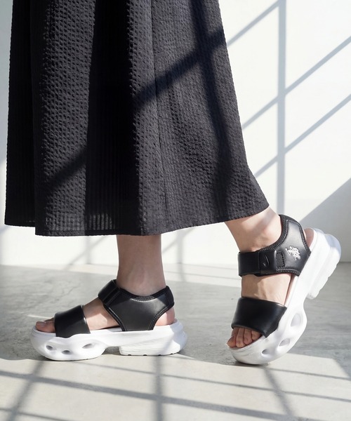 U.S. POLO ASSN.（ユーエスポロアッスン）の「【U.S. POLO ASSN./ユーエスポロアッスン】軽量 ワンポイント スポーツサンダル（サンダル・レディース・ホワイト/ブラック/ベージュ・22.0cm/23.0cm/24.0cm/23.5cm/24.5cm/25.0cm）」の15枚目の写真