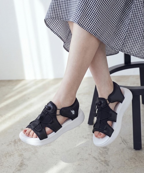 U.S. POLO ASSN.（ユーエスポロアッスン）の「【U.S. POLO ASSN./ユーエスポロアッスン】軽量 ワンポイント スポーツサンダル（サンダル・レディース・ホワイト/ブラック/ベージュ・22.0cm/23.0cm/24.0cm/23.5cm/24.5cm/25.0cm）」の14枚目の写真