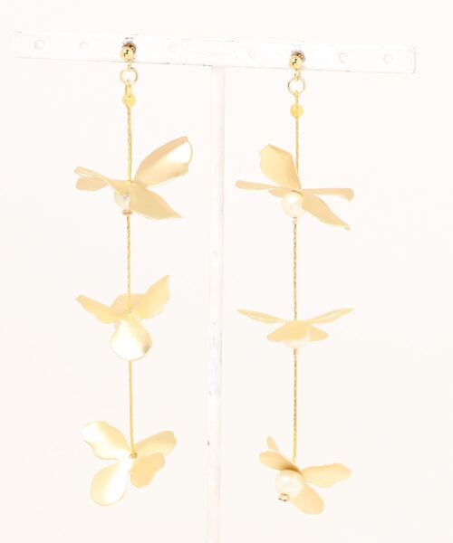 tone(トーン)の「【S.coeuf】【S.coeuf】金属アレルギー対応ピアス 揺れる変形花びら×チェーン(MA)(ピアス(両耳用)・レディース・シルバー/ゴールド・FREE)」の12枚目の写真
