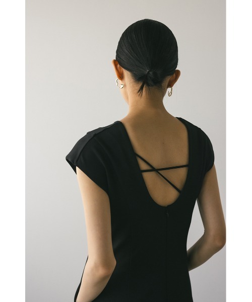 STYLEMIXER（スタイルミキサー）の「バックオープンショルダーカットワンピース（ワンピース・レディース・サックスブルー/ブラック・SMALL/MEDIUM）」の11枚目の写真