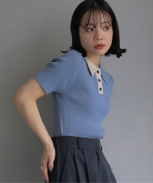 cheriella（シェリエラ）の「【cheriella】配色ポロリブニット半袖 CONTRAST POLO RIB SHORT KNIT（ニット/セーター・レディース・チャコール/ブルー/アイボリー/ブラック・M）」の4枚目の写真