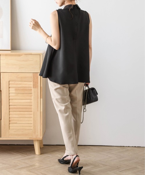 AMELY(エミリー)の「フラワーモチーフAライントップス(Tシャツ/カットソー・レディース・ブラック/ホワイト・L/M)」の9枚目の写真